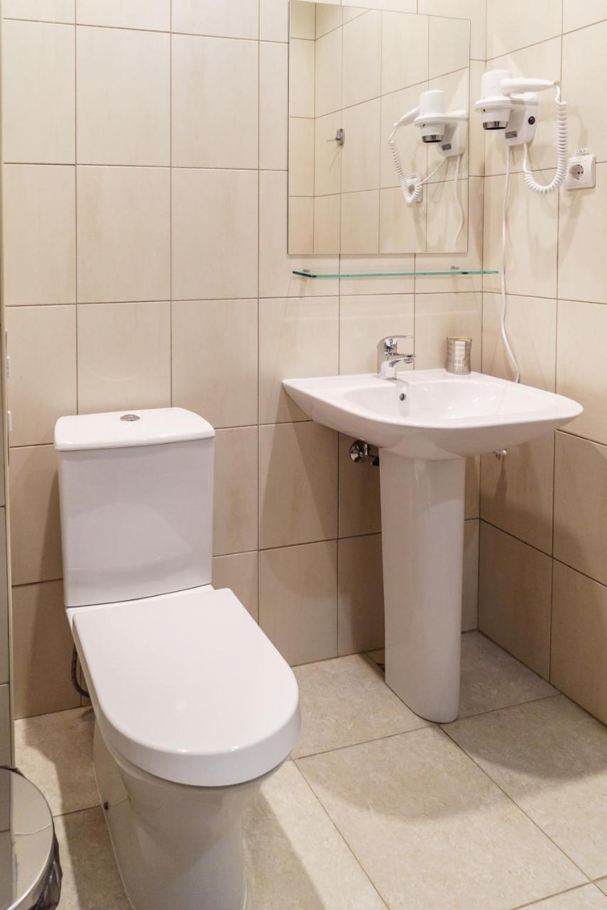 Isloch Park Hotel Rakaw Bagian luar foto