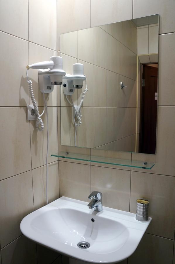 Isloch Park Hotel Rakaw Bagian luar foto